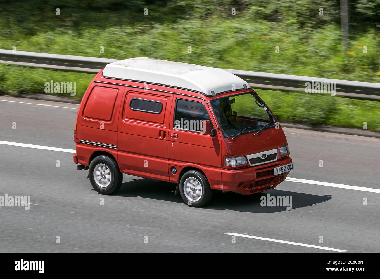 Daihatsu hijet 1 3 dual fuel hires stock photography and images Alamy