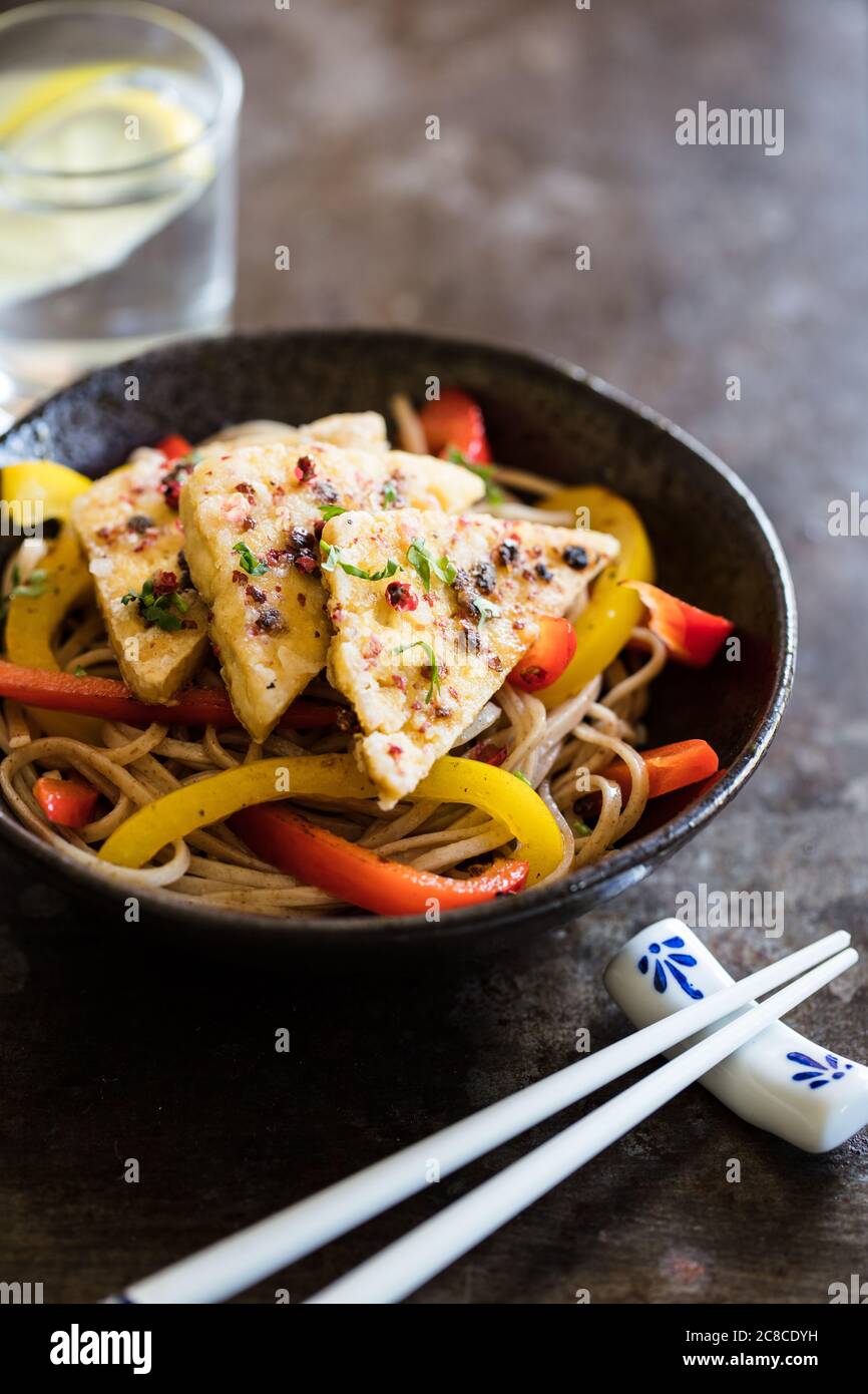 Stir fry tofu, peppers and noodles Stock Photo Alamy