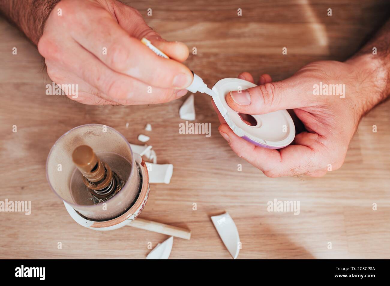 Broken plate glue hires stock photography and images Alamy