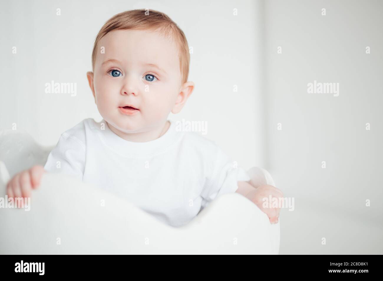 Child holding egg in his hand hi-res stock photography and images - Page 3  - Alamy