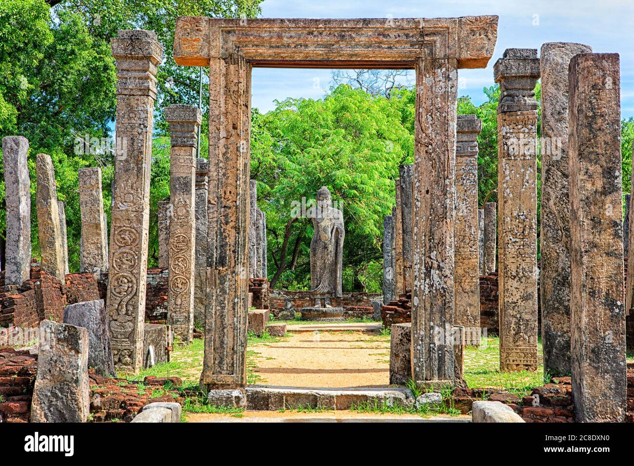 Sri Lanka, North Central Province, Polonnaruwa, Entrance gate of Polonnaruwa Vatadage temple Stock Photo