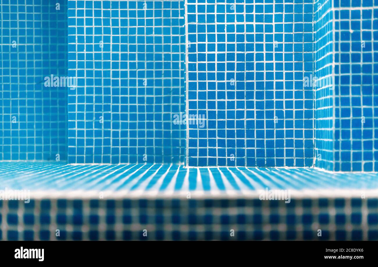 Pool mosaic hi-res stock photography and images - Alamy