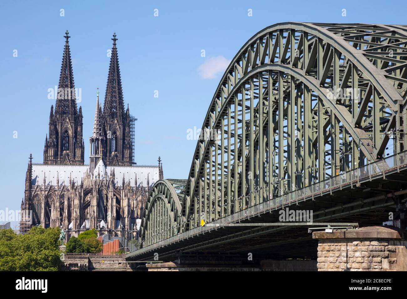 Germany, North Rhine-Westphalia, Rhineland, Cologne, Cologne Cathedral and Hohenzollern Bridge Stock Photo