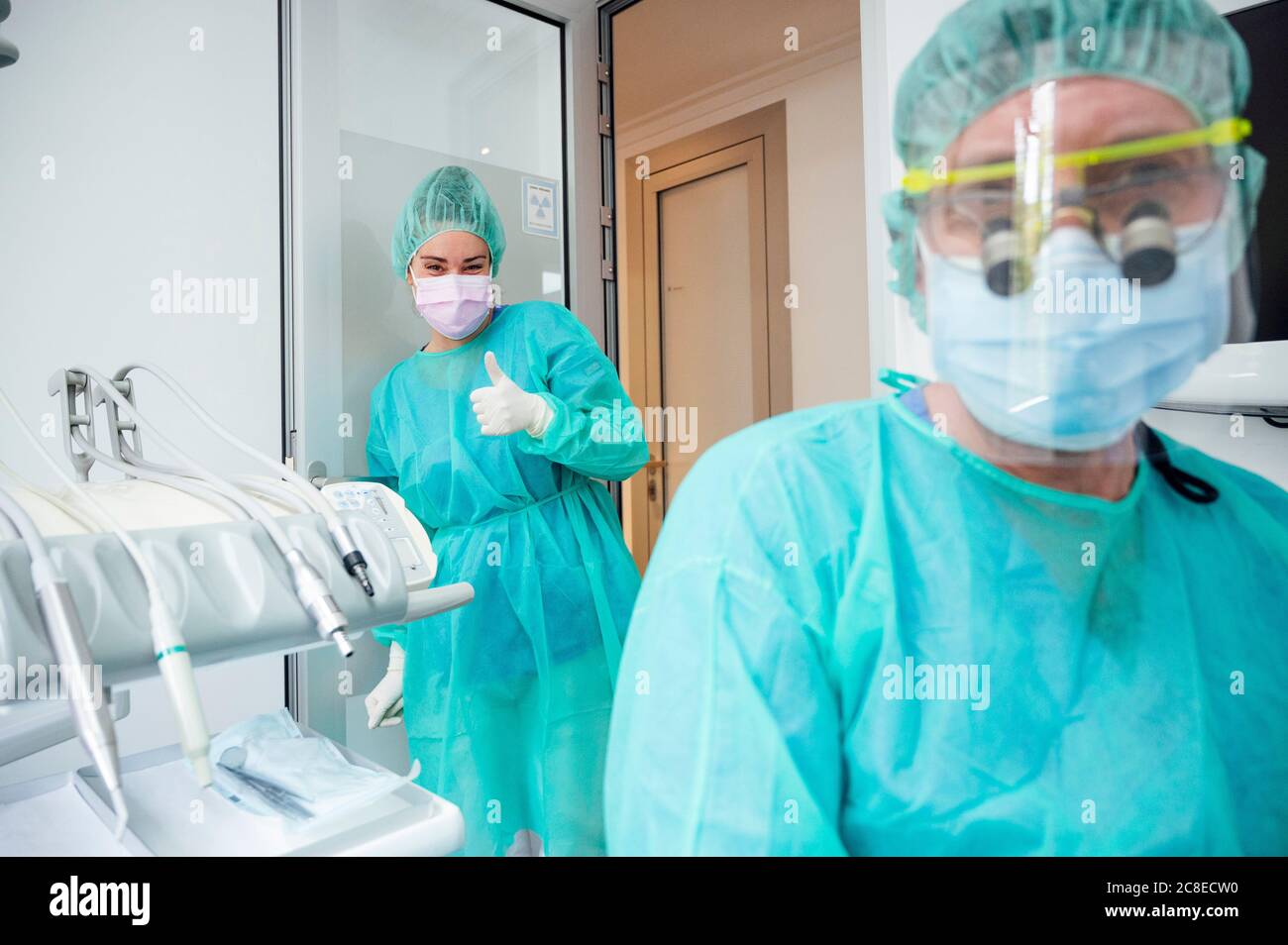 Man wearing medical scrubs wearing hi-res stock photography and images ...