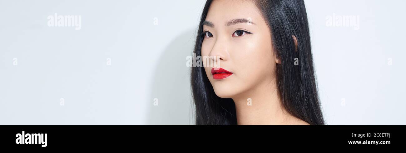 Pretty asian model young teenager hi-res stock photography and images ...