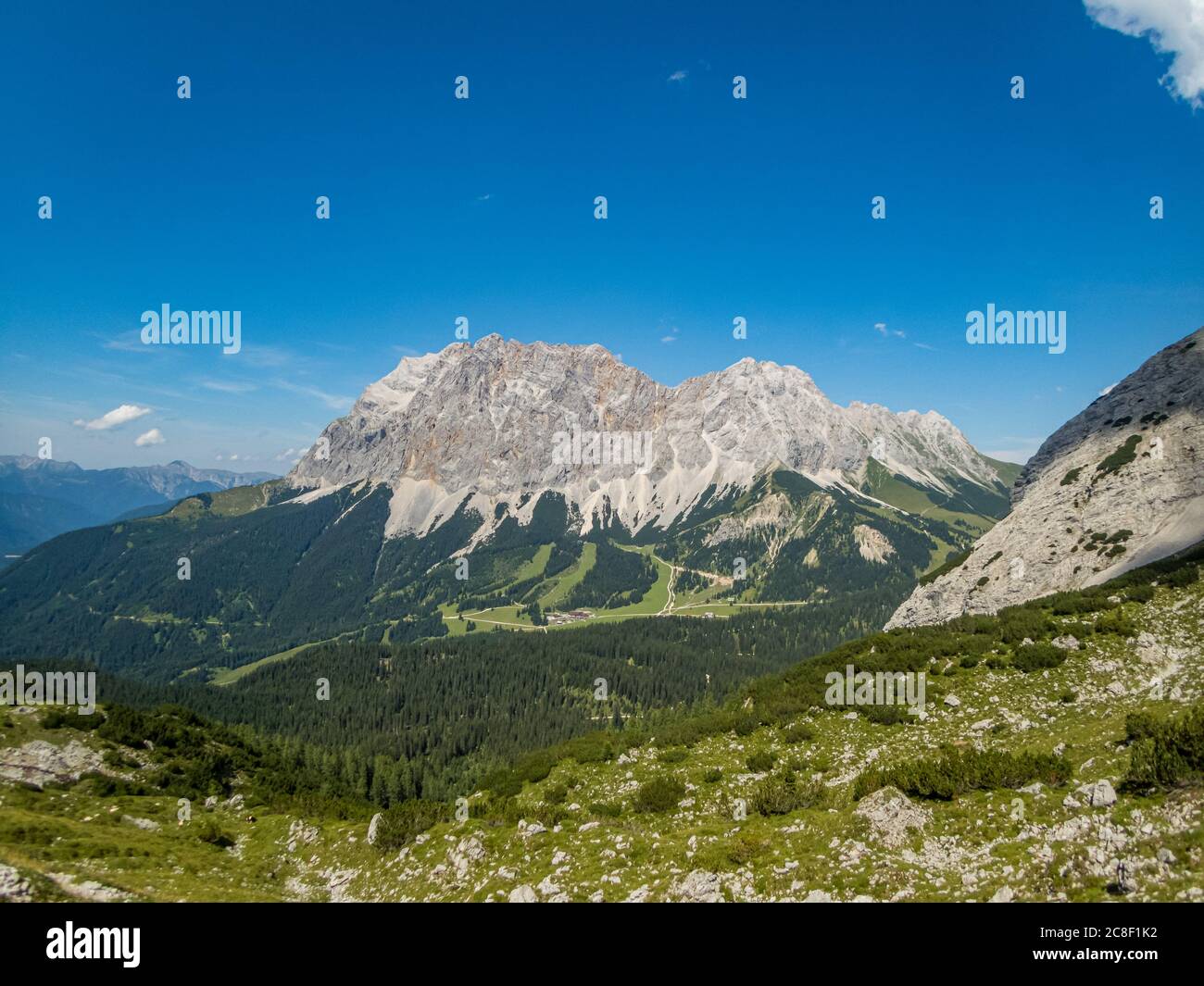 Fantastic hike to Seebensee and Drachensee in the Mieminger Mountains ...