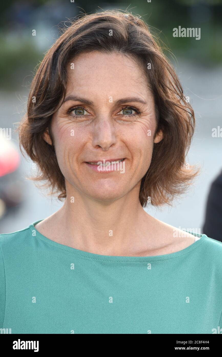 Popup drive in cinema munich hi res stock photography and images Alamy