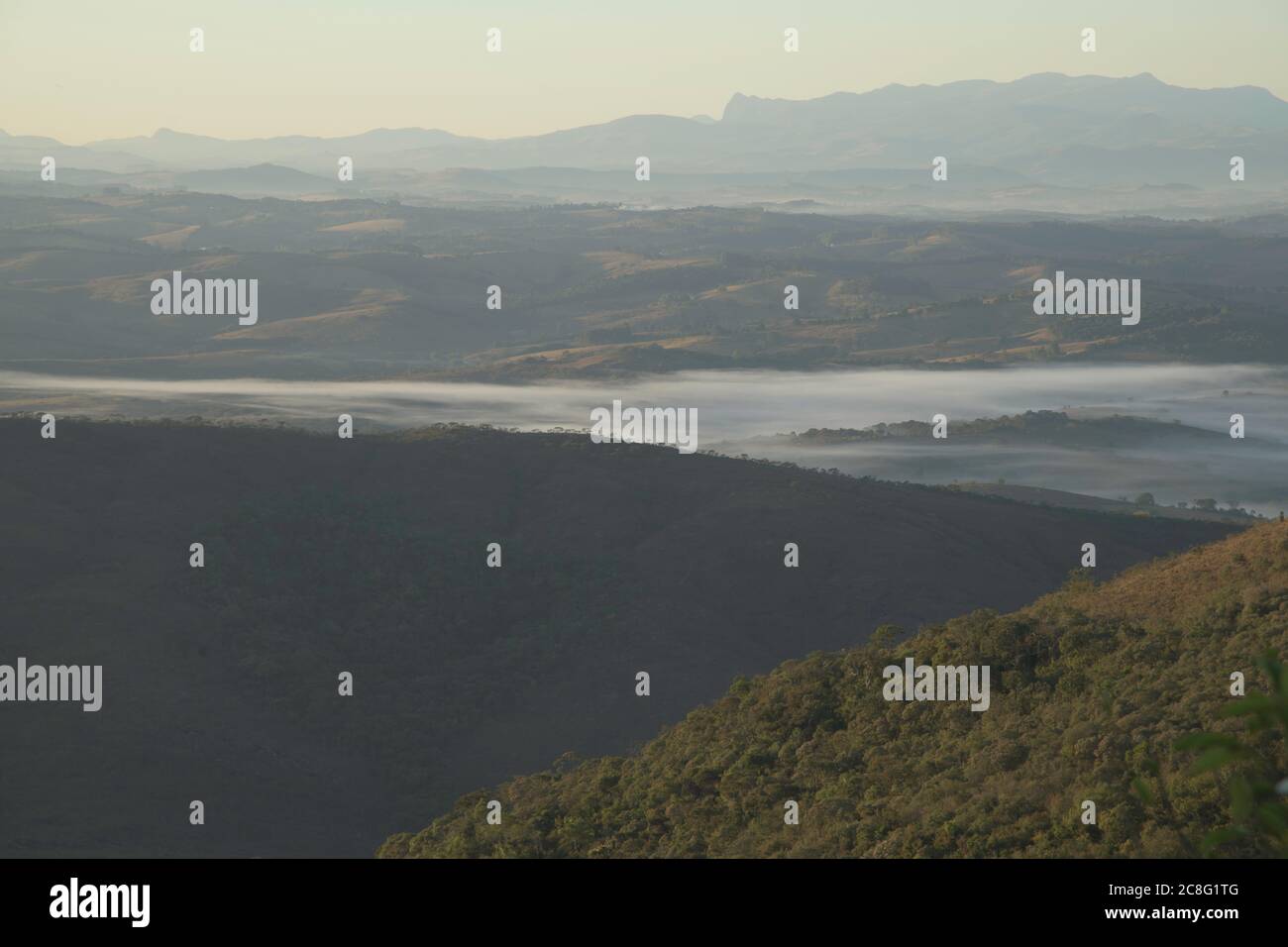 Fog haze sunrise hi-res stock photography and images - Alamy
