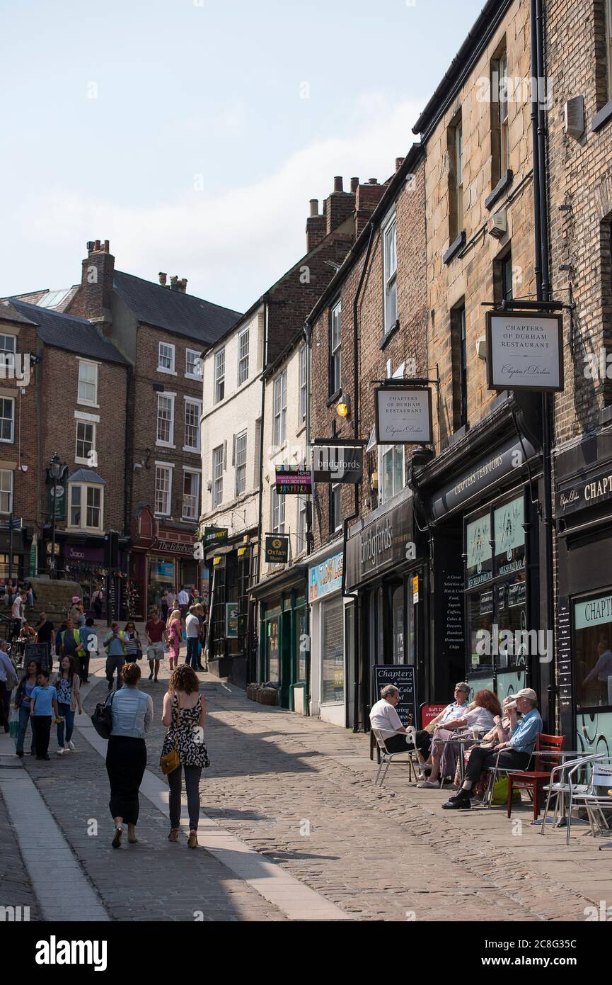 Street in the centre of the catherdral city of Durham, County Durham ...