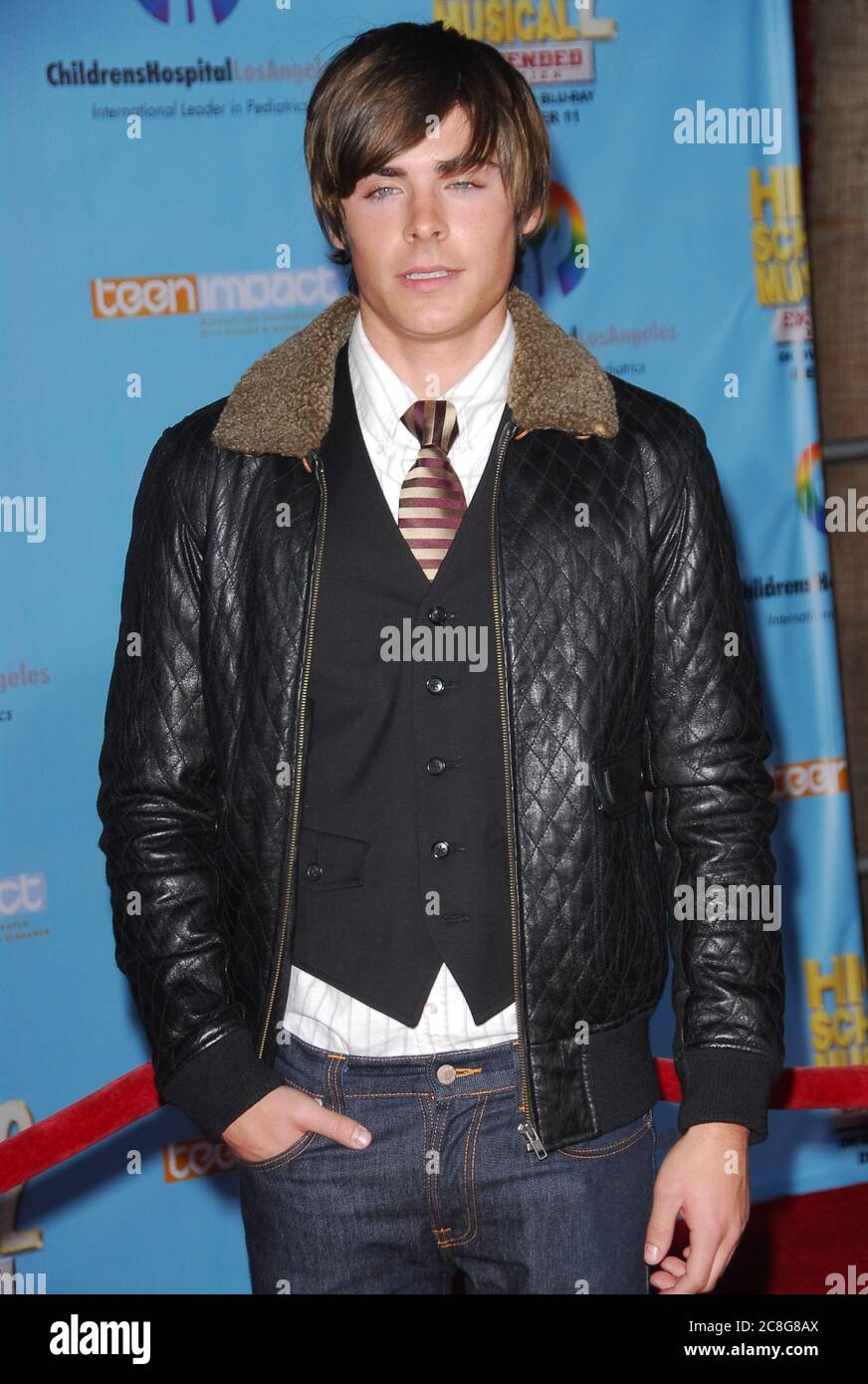 Zac Efron at the High School Musical 2: Extended Edition DVD Release Premiere held at the El Capitan Theatre in Hollywood, CA. The event took place on Monday, November 19, 2007. Photo by: SBM / PictureLux - File Reference # 34006-11929SBMPLX Stock Photo