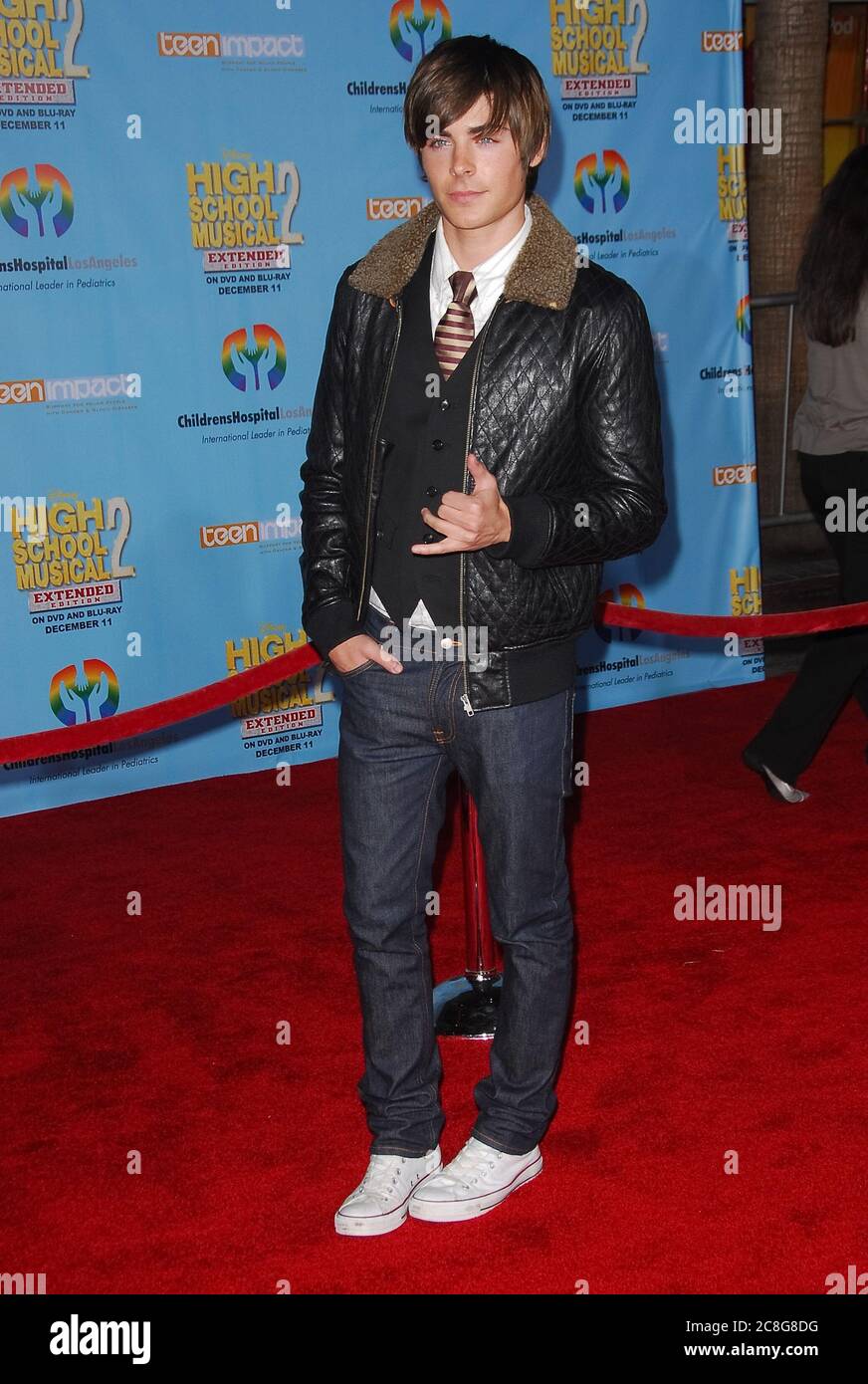 Zac Efron at the High School Musical 2: Extended Edition DVD Release Premiere held at the El Capitan Theatre in Hollywood, CA. The event took place on Monday, November 19, 2007. Photo by: SBM / PictureLux - File Reference # 34006-11932SBMPLX Stock Photo