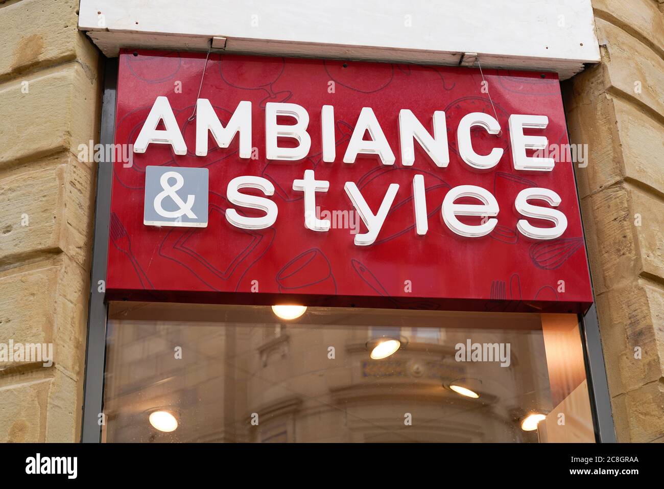 Bordeaux , Aquitaine / France - 05 05 2020 : Kookaï store logo of French  clothing fashion for women Stock Photo - Alamy