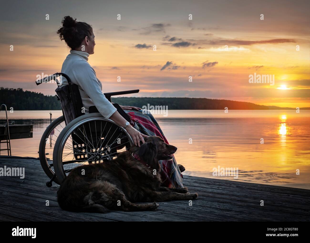 Woman wheelchair women only hi-res stock photography and images - Alamy