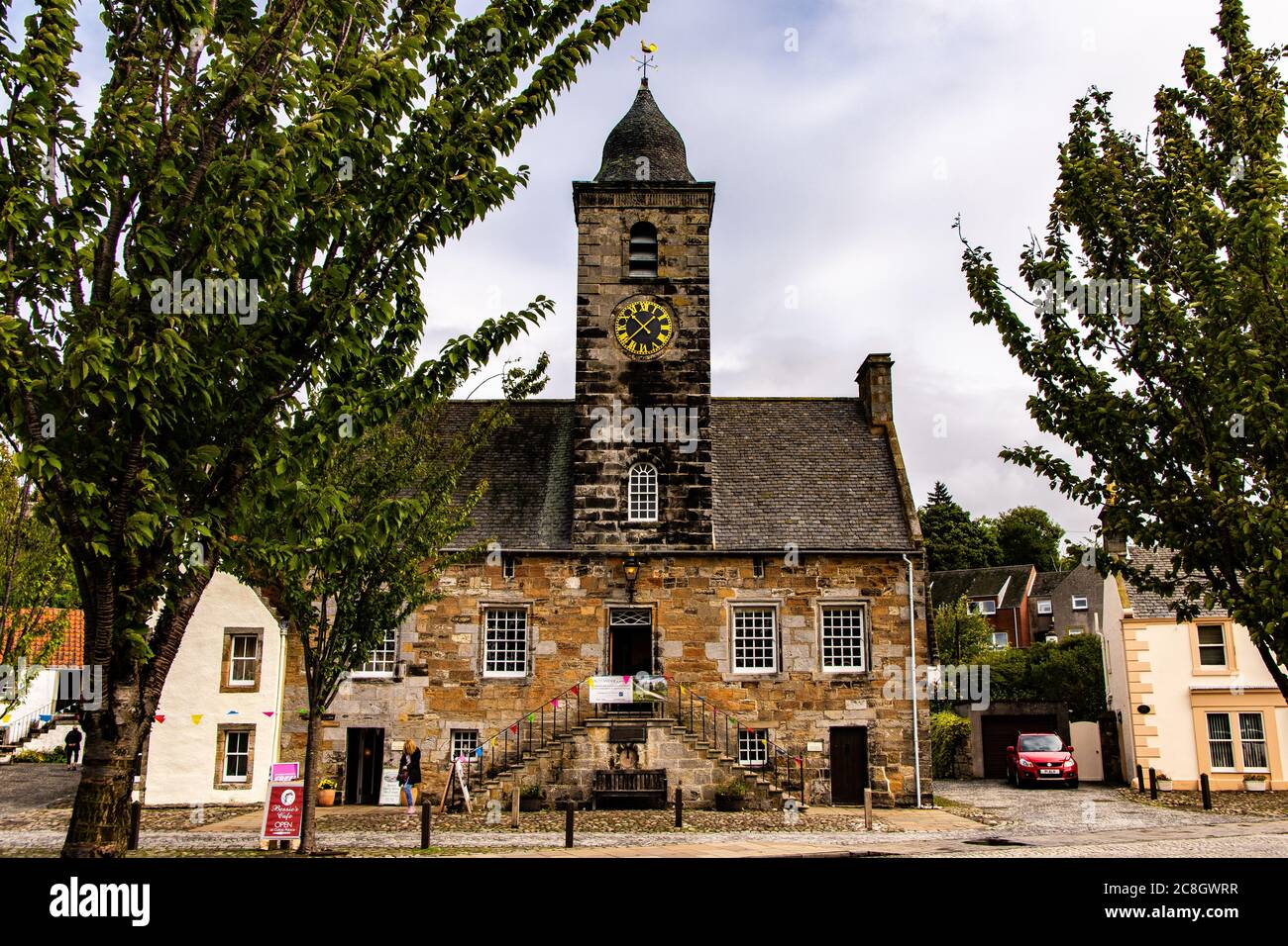 Visiting the cute village of Culross, just above Edinburgh city. Culross is beautiful for its old traditional buildings and streets. Stock Photo