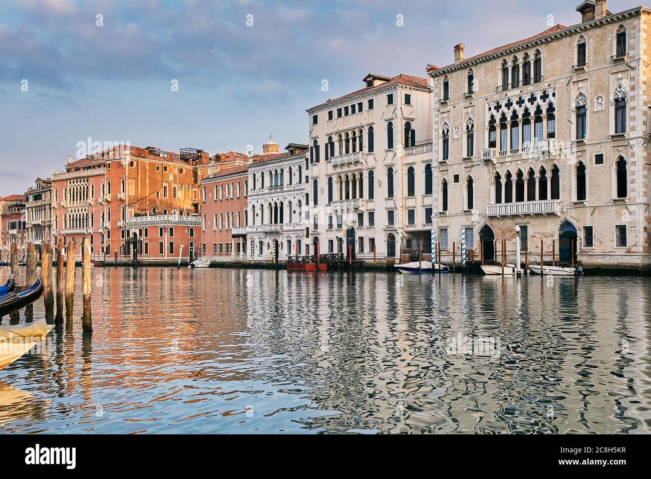 Venice grand canal palace architecture hi-res stock photography and ...