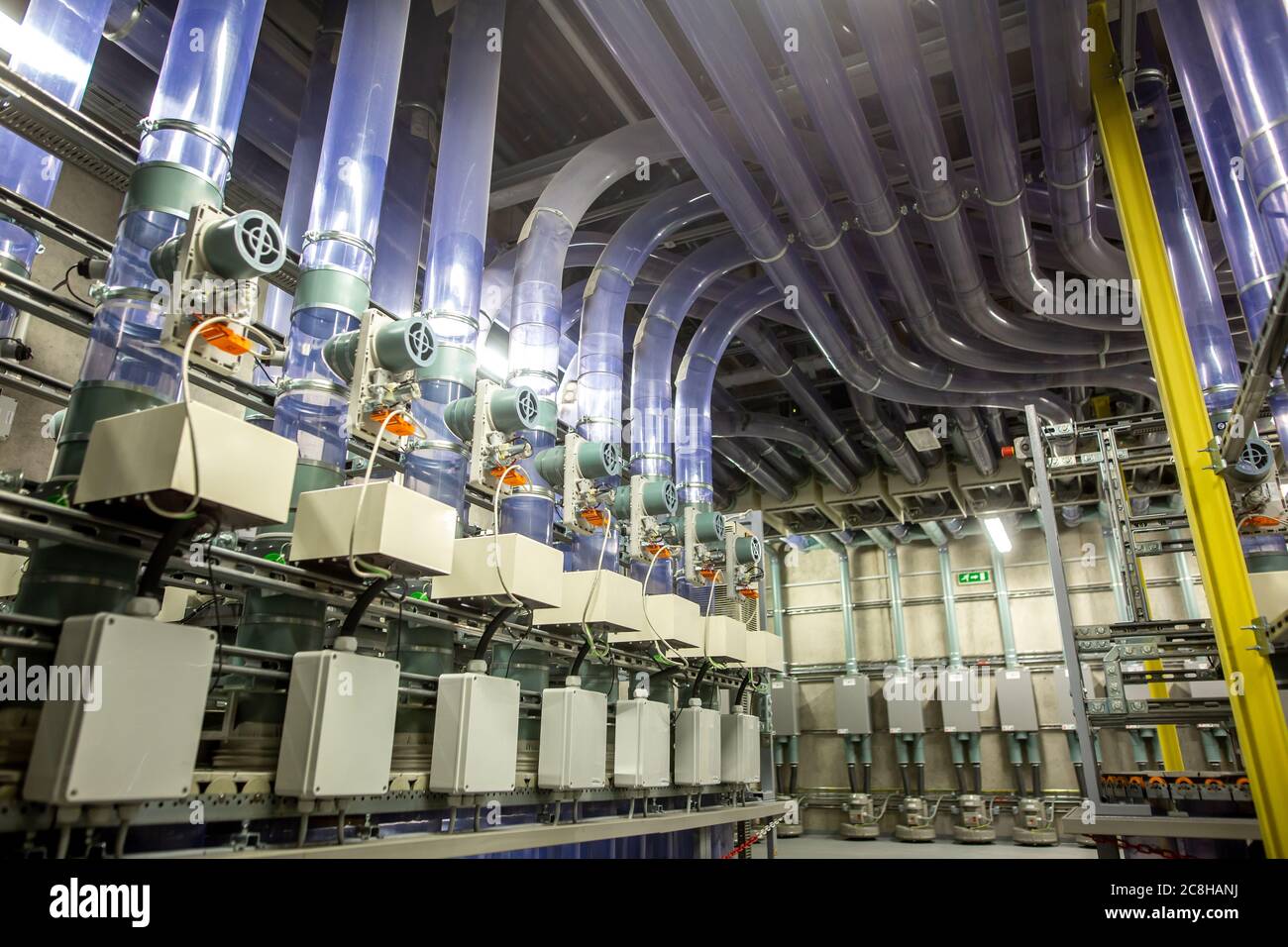 Tube mail in the huge hospital, fast underground delivery system