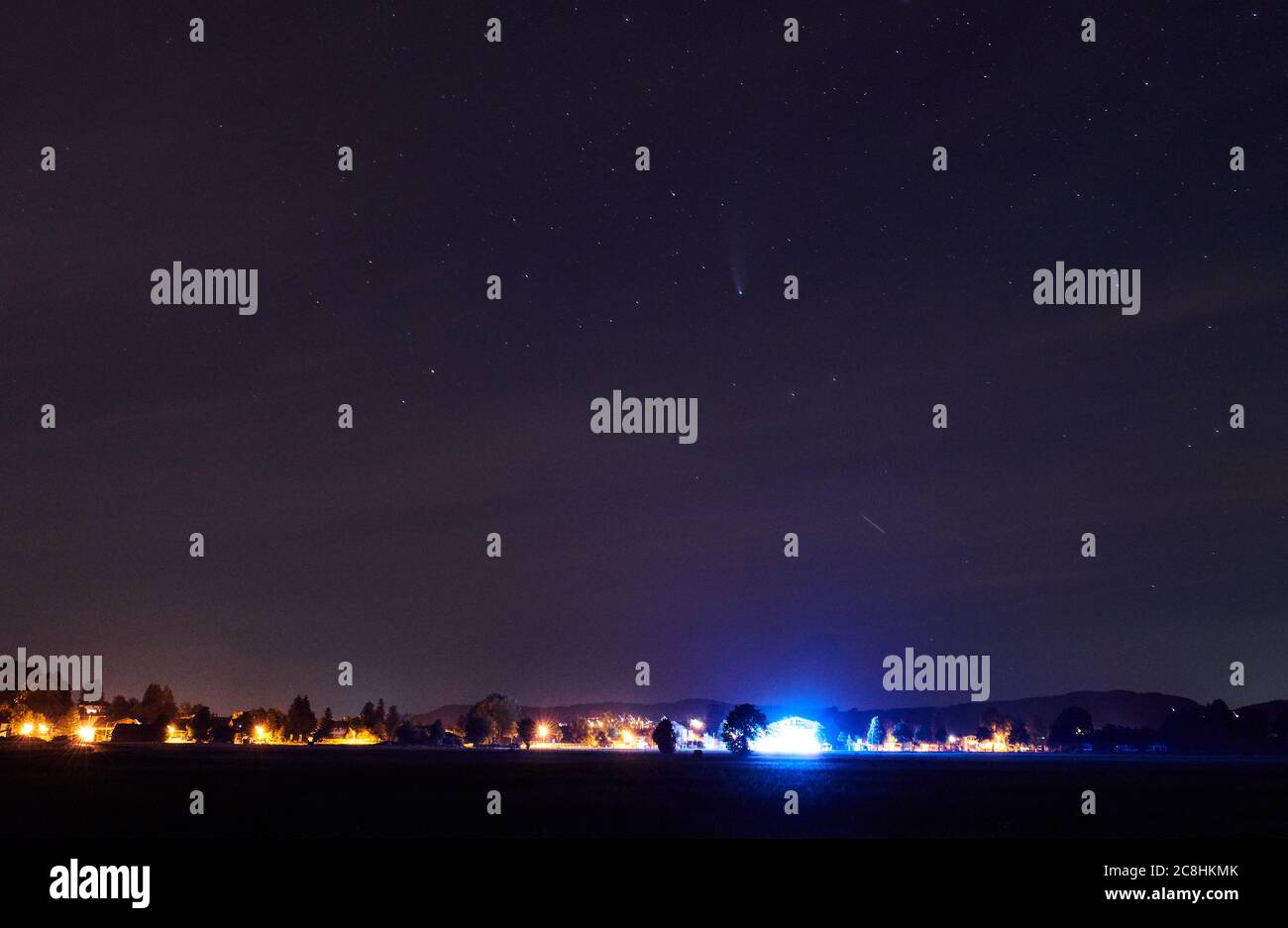 Fuessen, Germany, 24 th July, 2020.  Comet C/2020 F3, NEOWISE seen from Schwangau © Peter Schatz / Alamy Live News Stock Photo