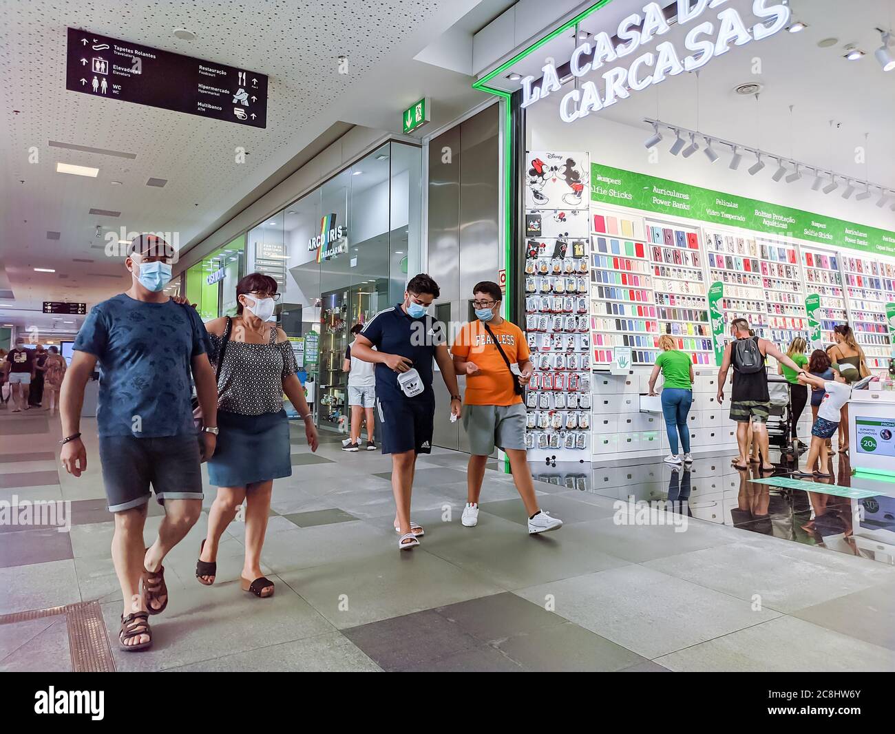 Closed shopping mall hi-res stock photography and images - Page 3 - Alamy