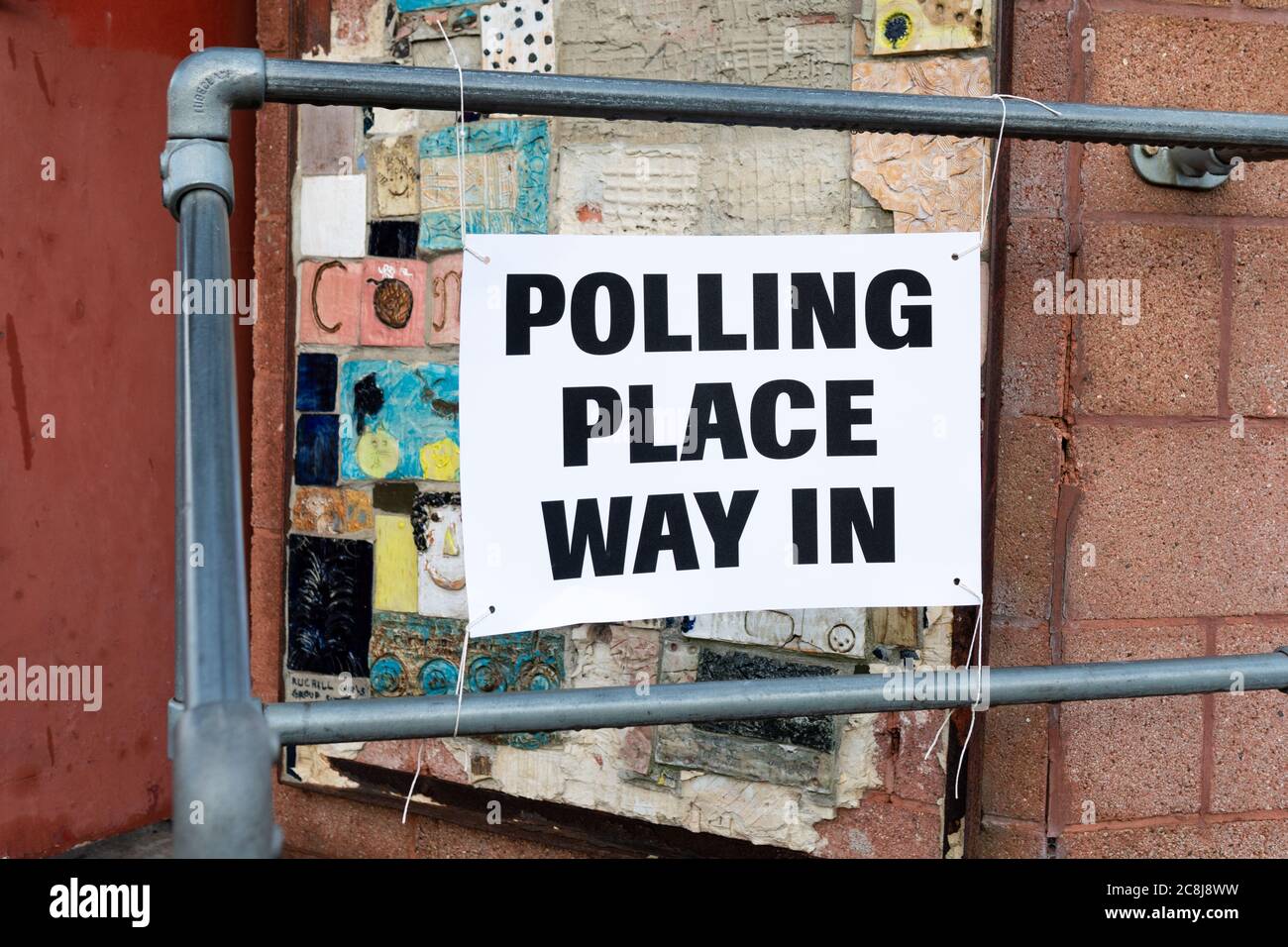 Polling Place Way In sign - Ruchill Community Education Centre, Glasgow North Constituency, Scotland, UK Stock Photo