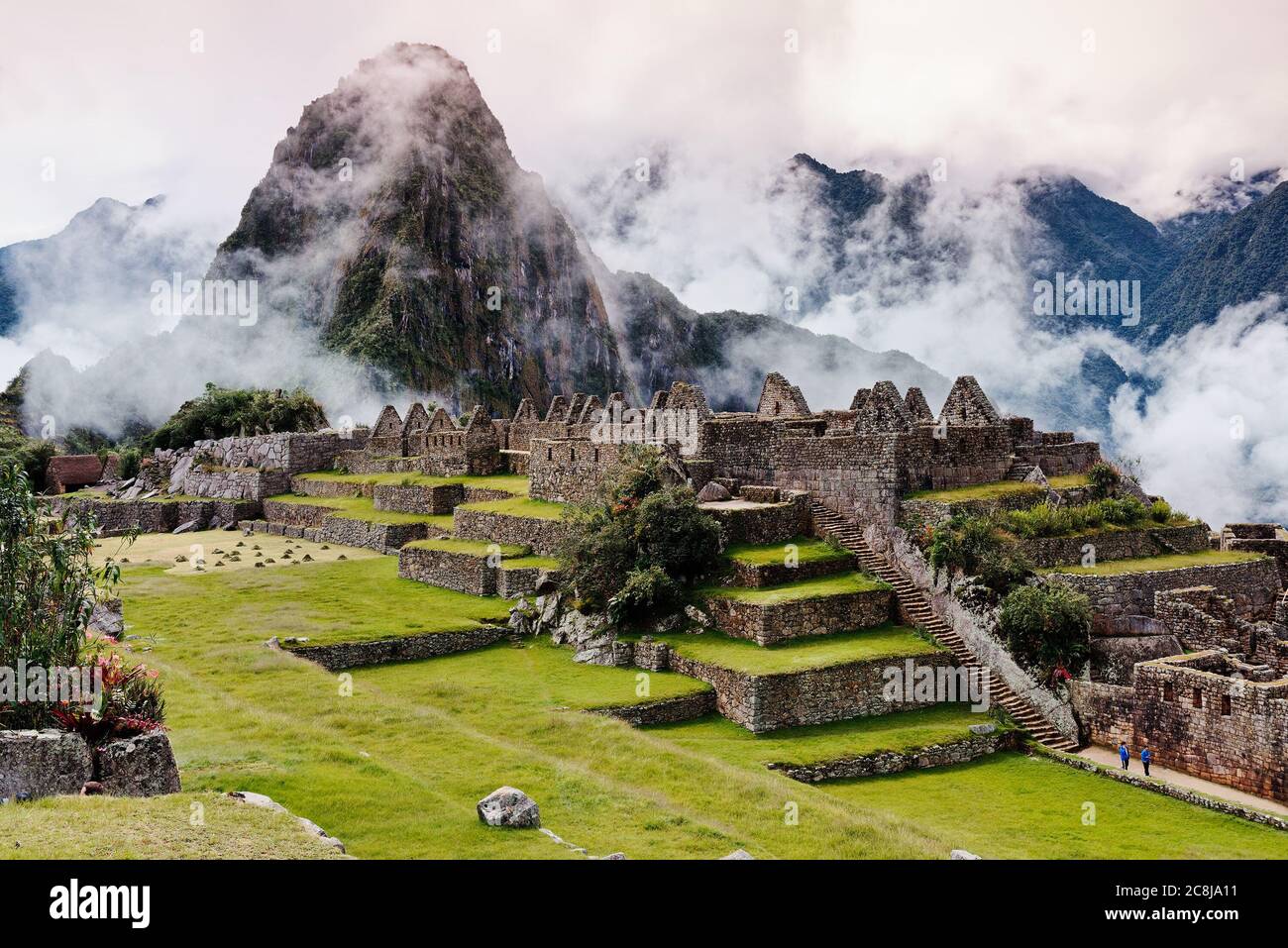 View of the ancient Inca City of Machu Picchu Stock Photo - Alamy