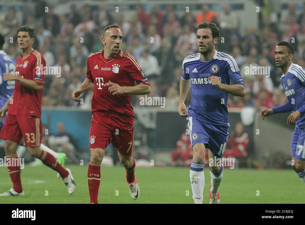 Franck Ribéry and Juan Mata During the Champion League 2011- 2012, Bayern  Munich - FC Chelsea on May 19, 2012 in Munich - Photo Laurent Lairys / DPPI  Stock Photo - Alamy