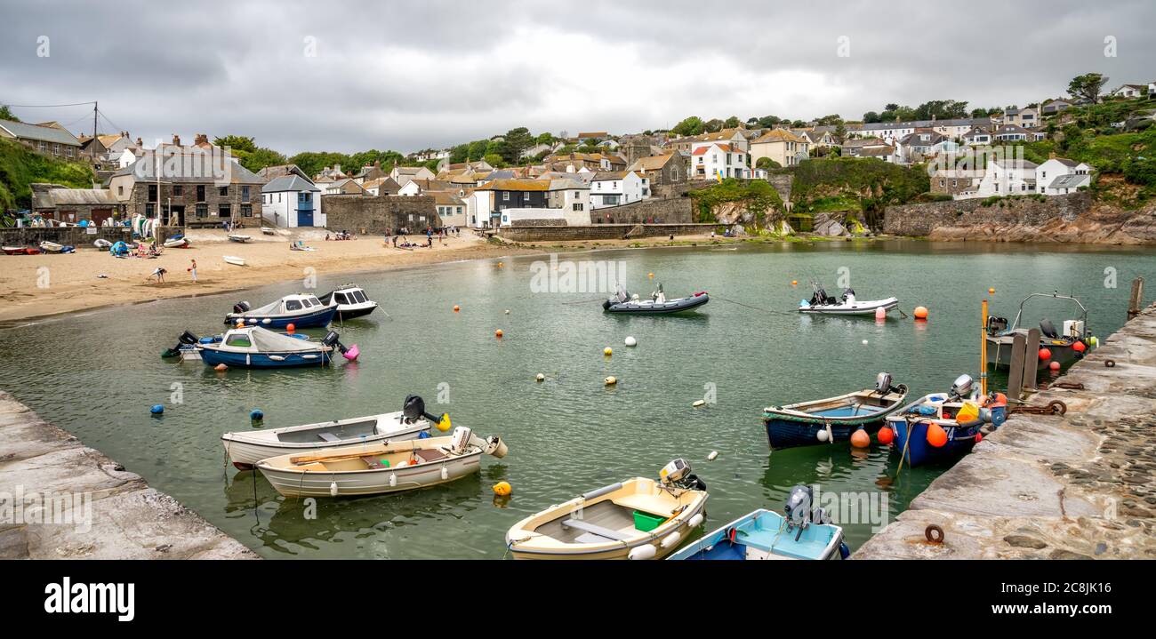 Harbour and beach at Gorran Haven, Cornwall, England Stock Photo