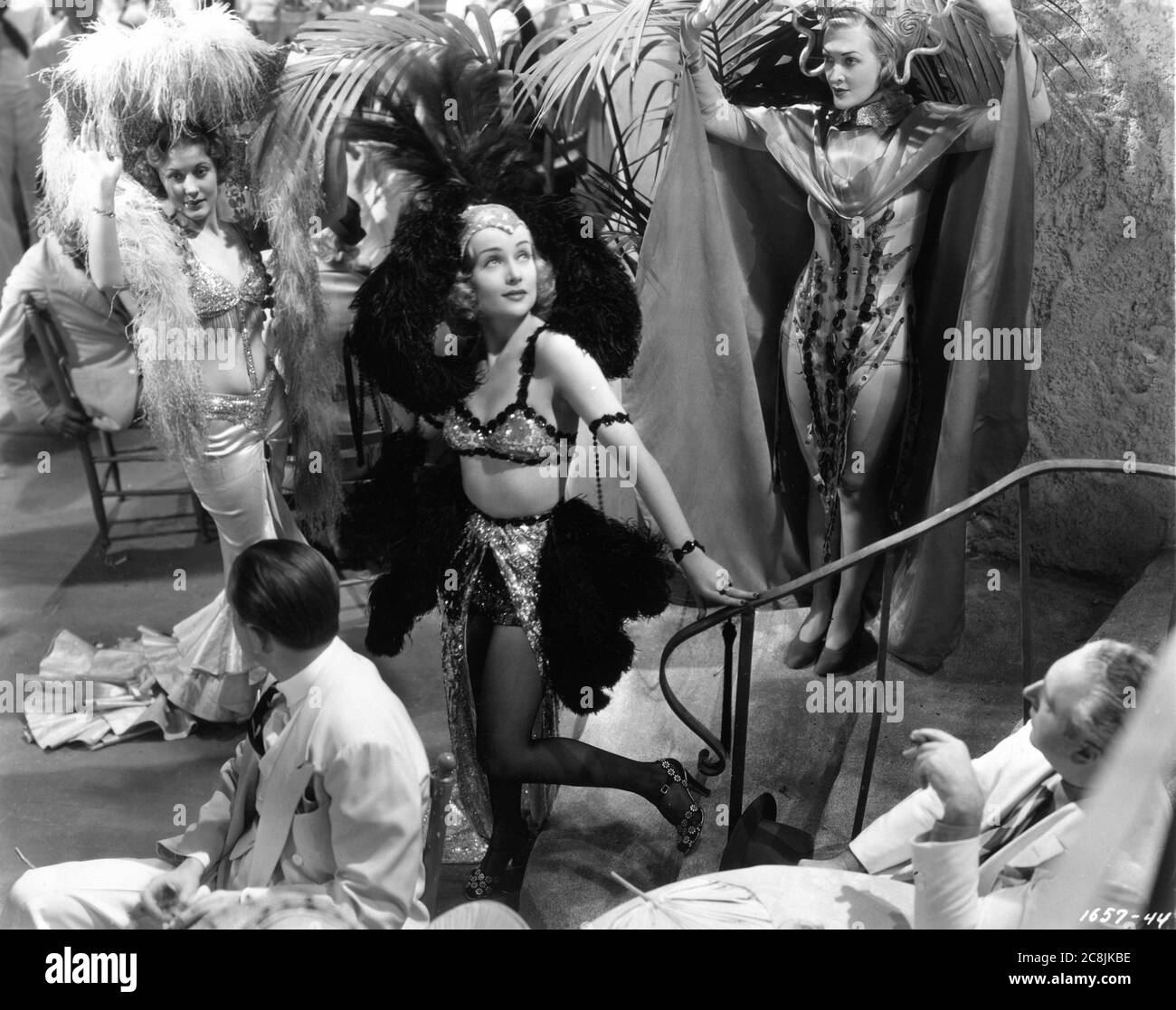 CAROLE LOMBARD in SWING HIGH , SWING LOW 1937 director MITCHELL LEISEN