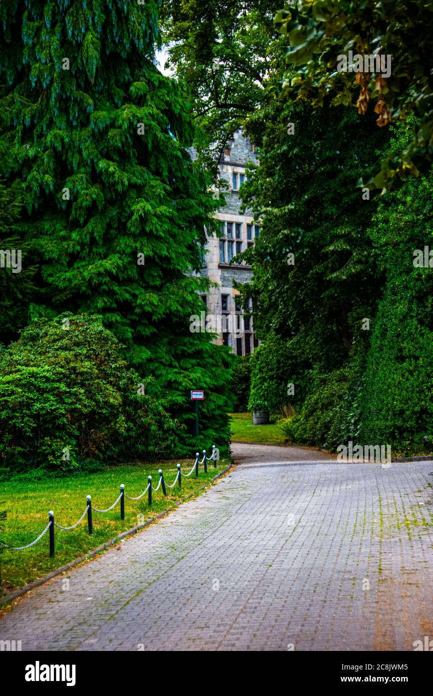 Beautiful drive way towords the Castle Hotel Kronberg, Schlosshotel Kronberg Stock Photo