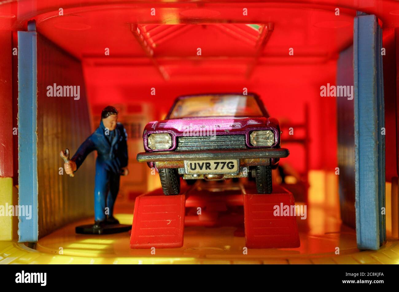 Tinker toy hires stock photography and images Alamy
