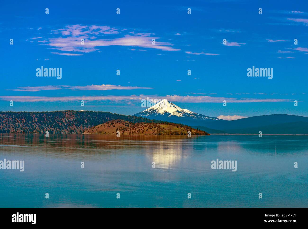 Upper klamath lake hi-res stock photography and images - Alamy