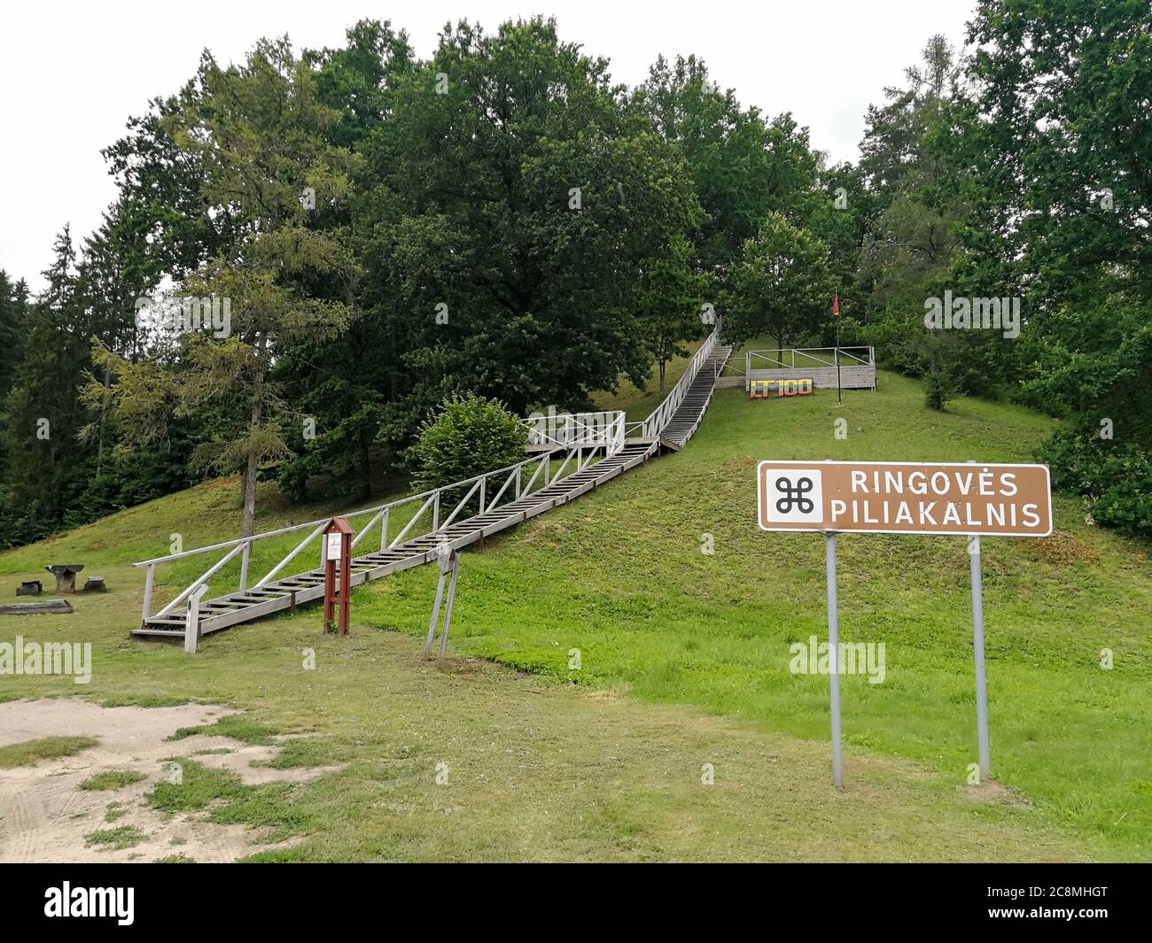 Ringove mound (Ringoves piliakalnis) in Lithuania Stock Photo
