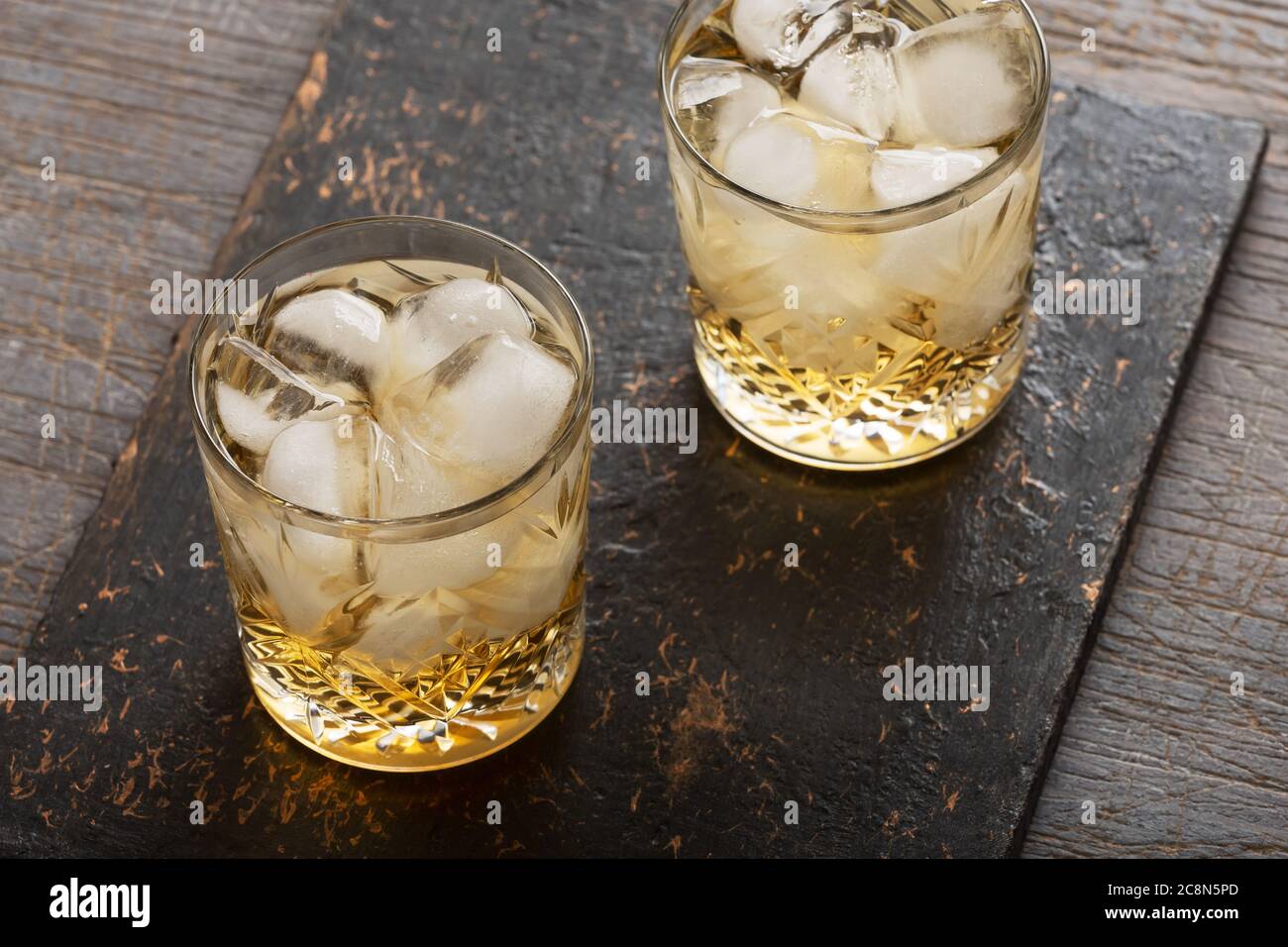 Whiskey ice balls hires stock photography and images Alamy
