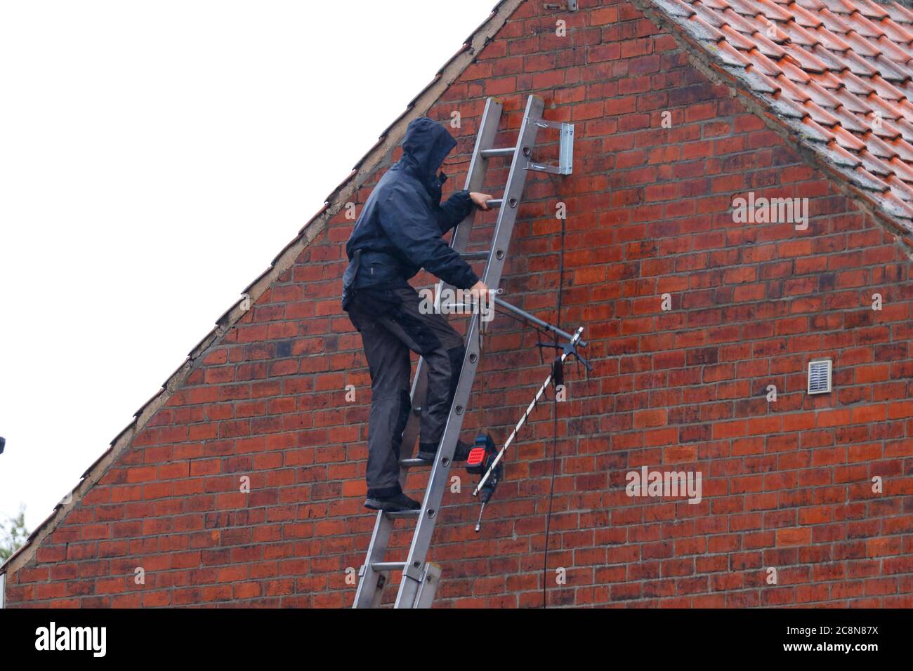 Installing ladders hires stock photography and images Alamy
