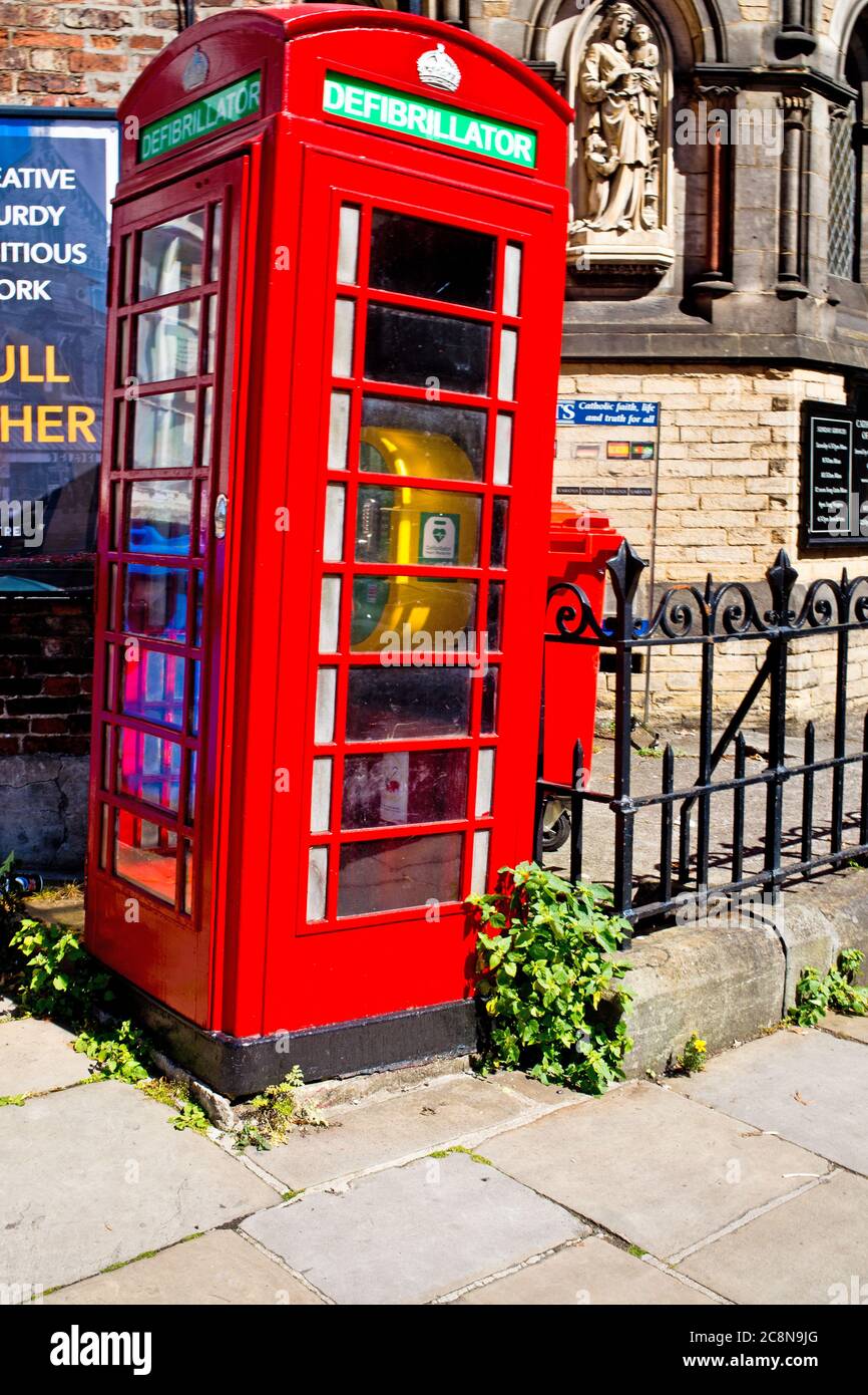 Defibrillator england hires stock photography and images Alamy