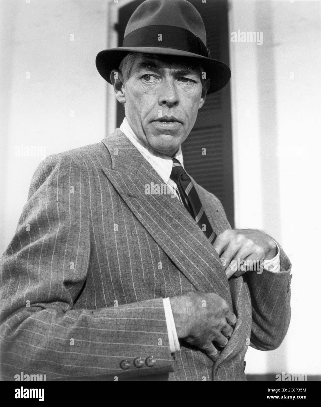 James Coburn Half Length Publicity Portrait For The Film Hard Times Columbia Pictures 1975 Stock Photo Alamy