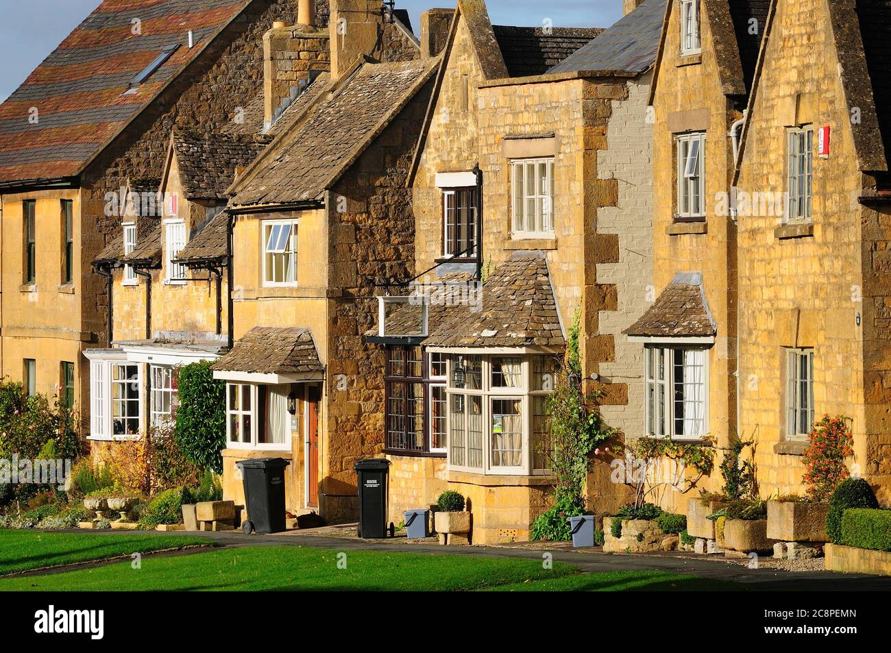 Cotswold stone buildings in Broadway, Worcestershire, UK Stock Photo