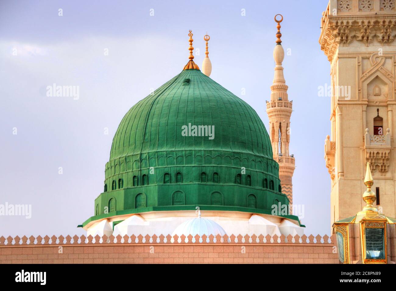Al Masjid An Nabawi Medina Saudi Arabia Stock Photo Alamy