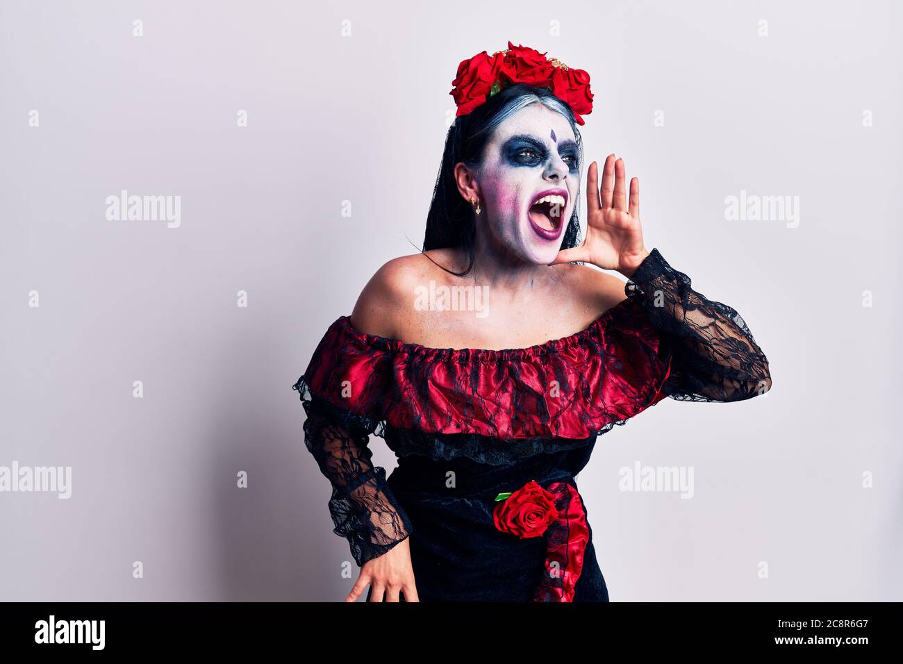 Woman screaming horror side hi-res stock photography and images - Alamy