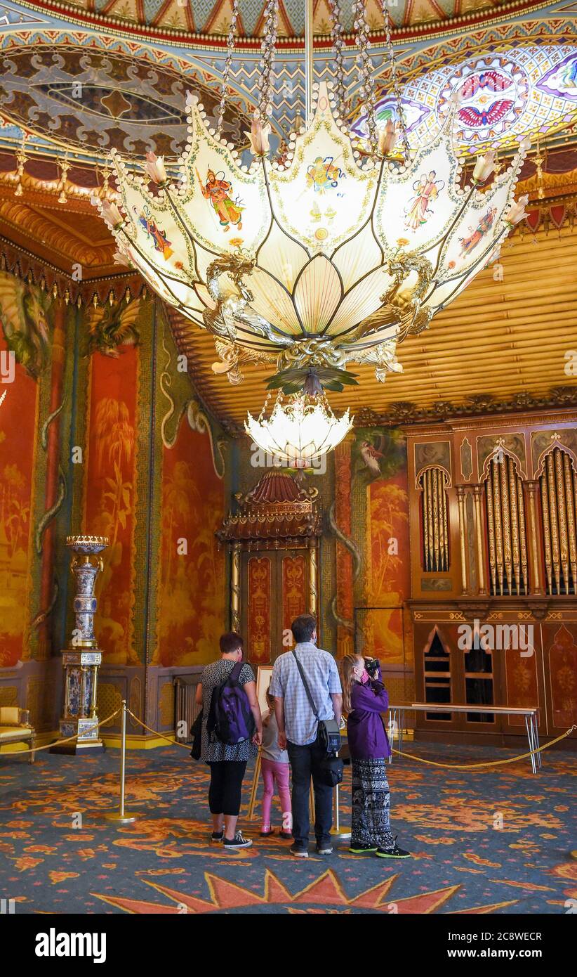 the-royal-pavilion-in-brighton-interior-hi-res-stock-photography-and