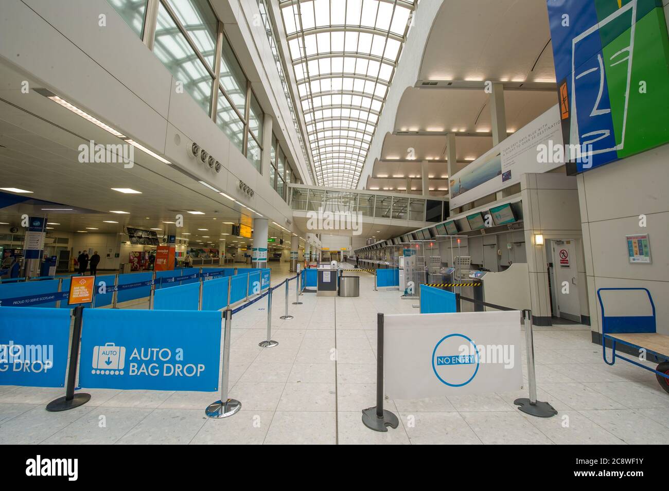 Check in hall terminal one glasgow airport hires stock photography and images Alamy