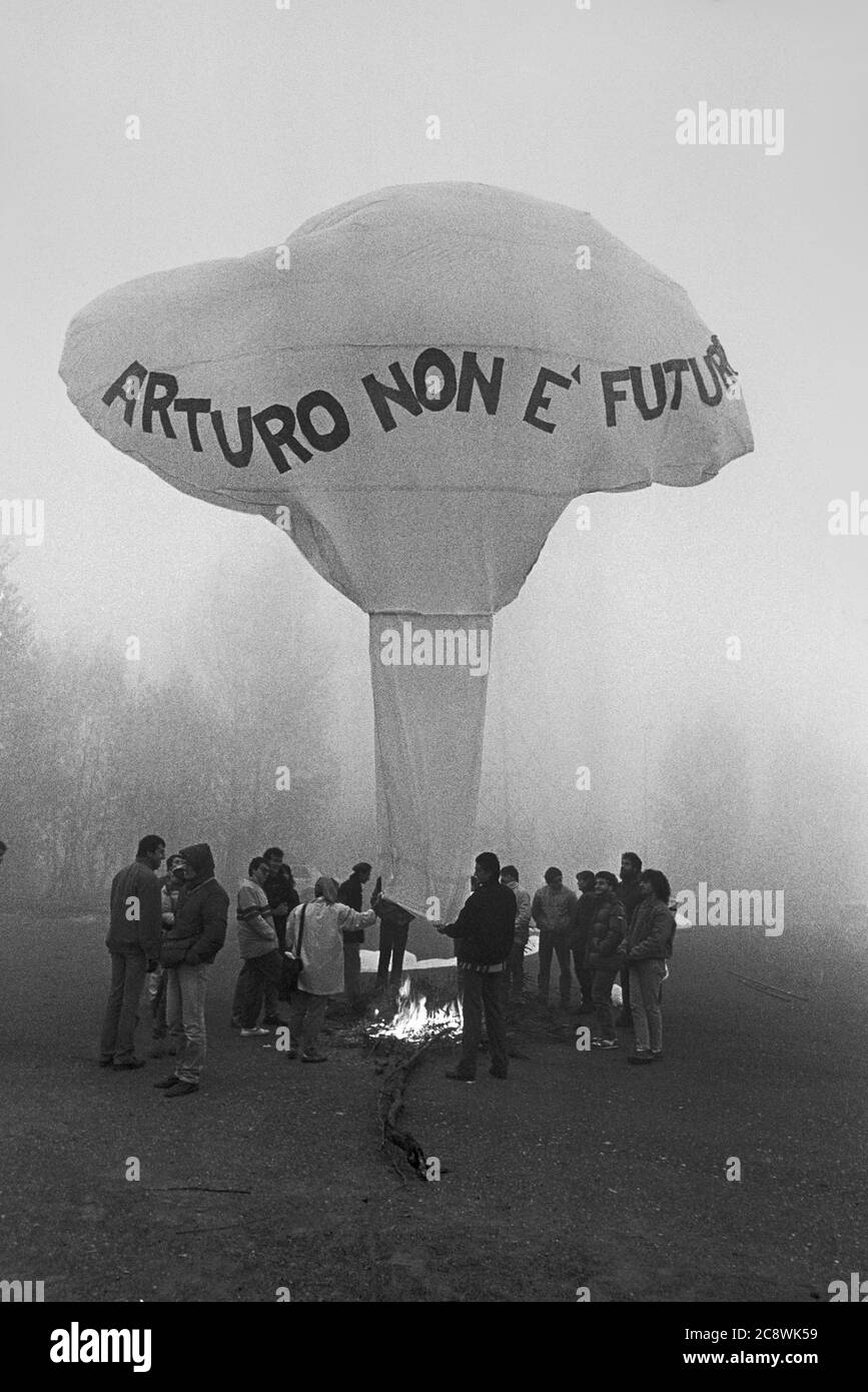 Italy, demonstration against Caorso  nuclear power station  (October 1986) Stock Photo