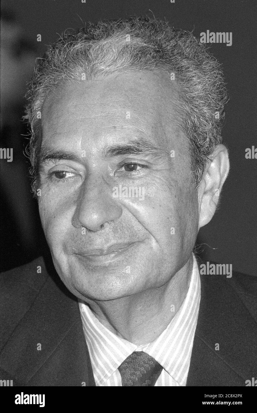 Aldo MORO, Italy, politician, Aldo Moro (born September 23, 1916 in Maglie, Apulia; ‚AU May 9, 1978 in Rome) was an Italian politician of the Democrazia Cristiana and was Prime Minister from 1963 to 1968 and from 1974 to 1976. He was kidnapped and murdered by the Red Brigades terrorist organization. Portraet, Portrvsst, portrait, cropped single image, single motif, undated picture, ¬ | usage worldwide Stock Photo