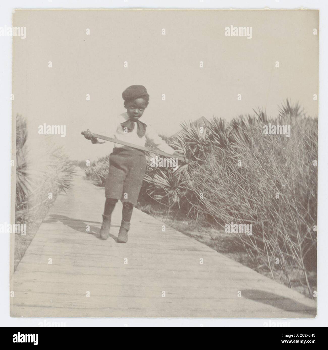 1940s african american boy hi-res stock photography and images - Alamy
