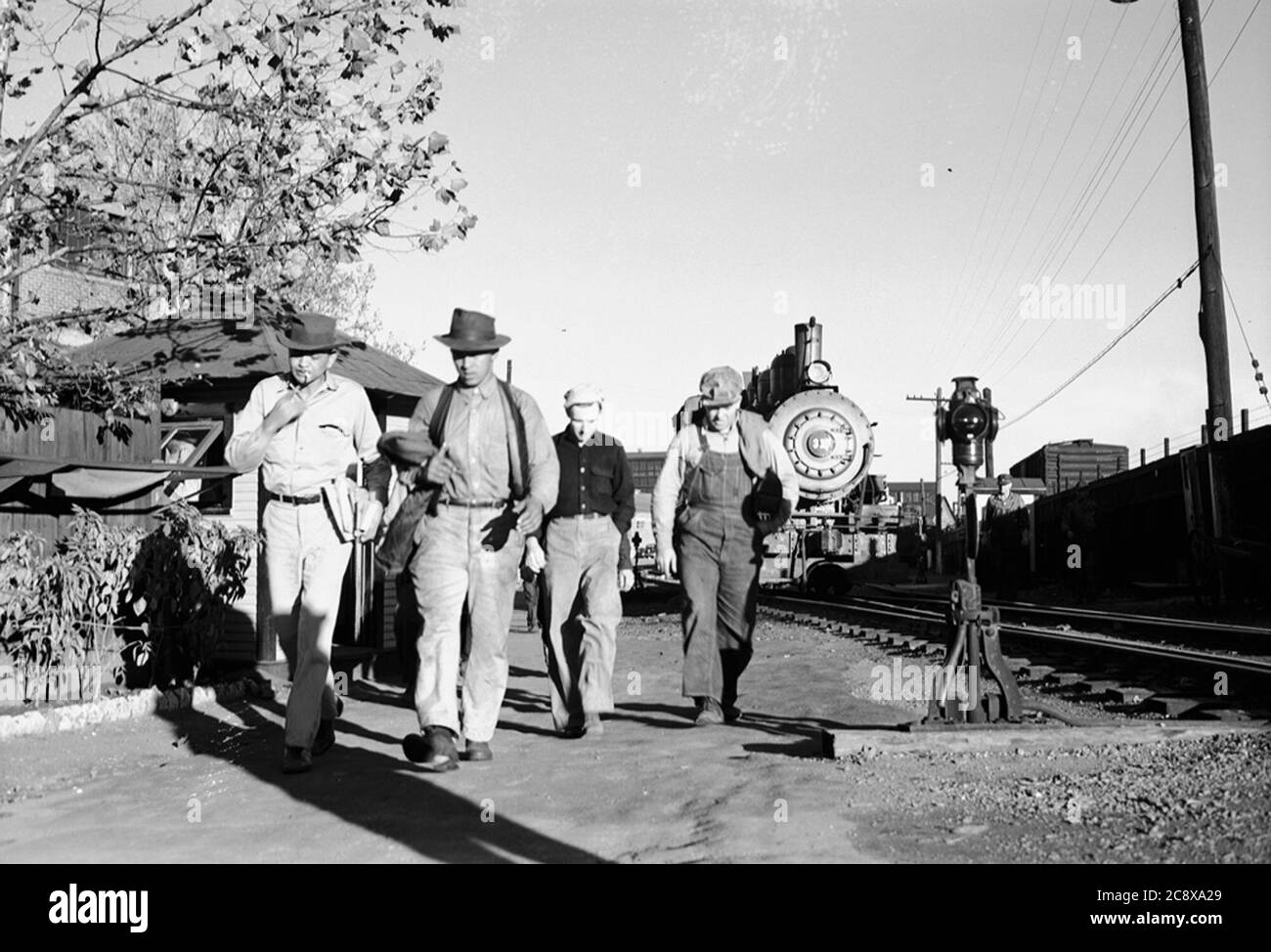 [Group of Railroad Workers, 317, Texas & Pacific Railway