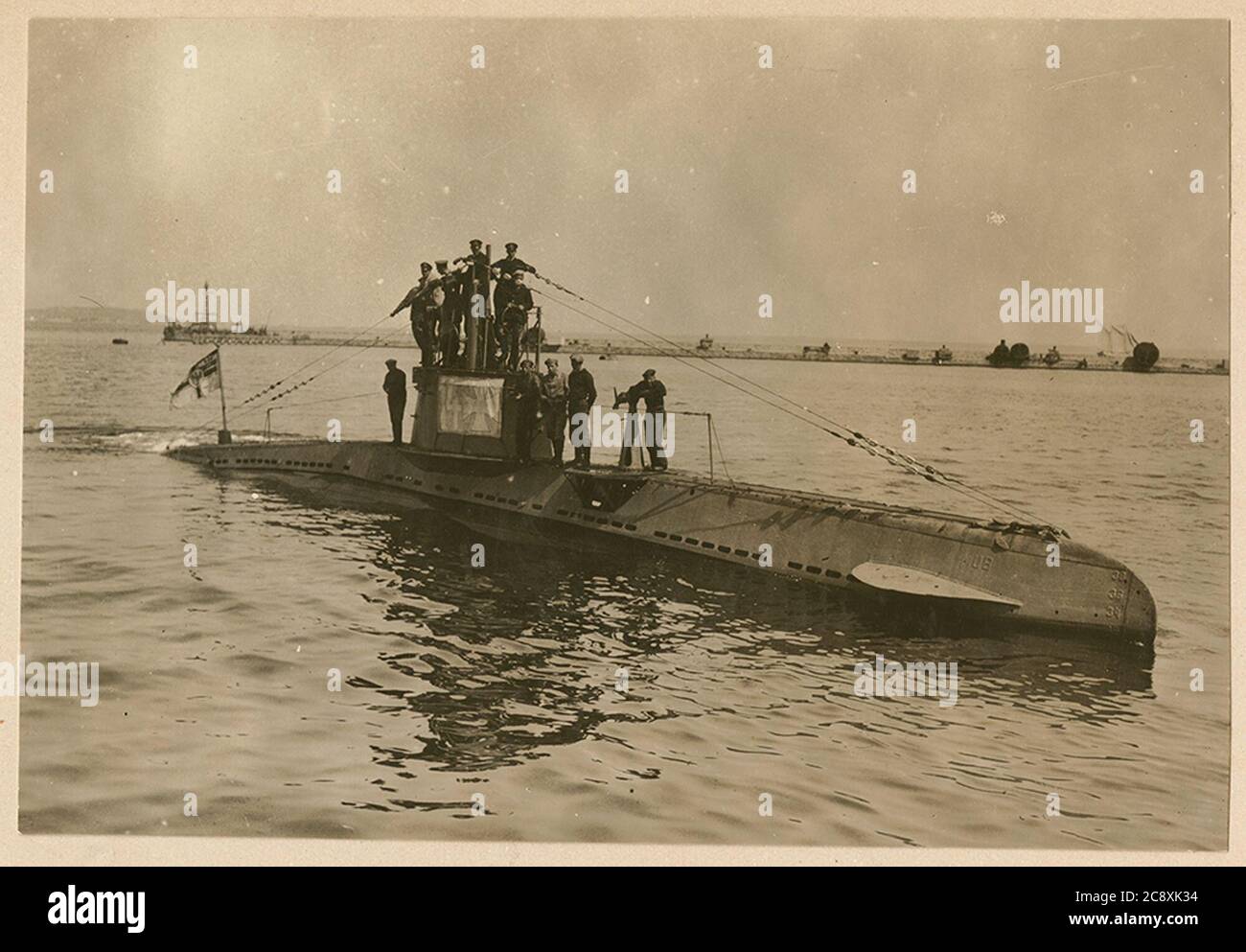 german-u-boat-ub-14-with-its-crew-stock-photo-alamy