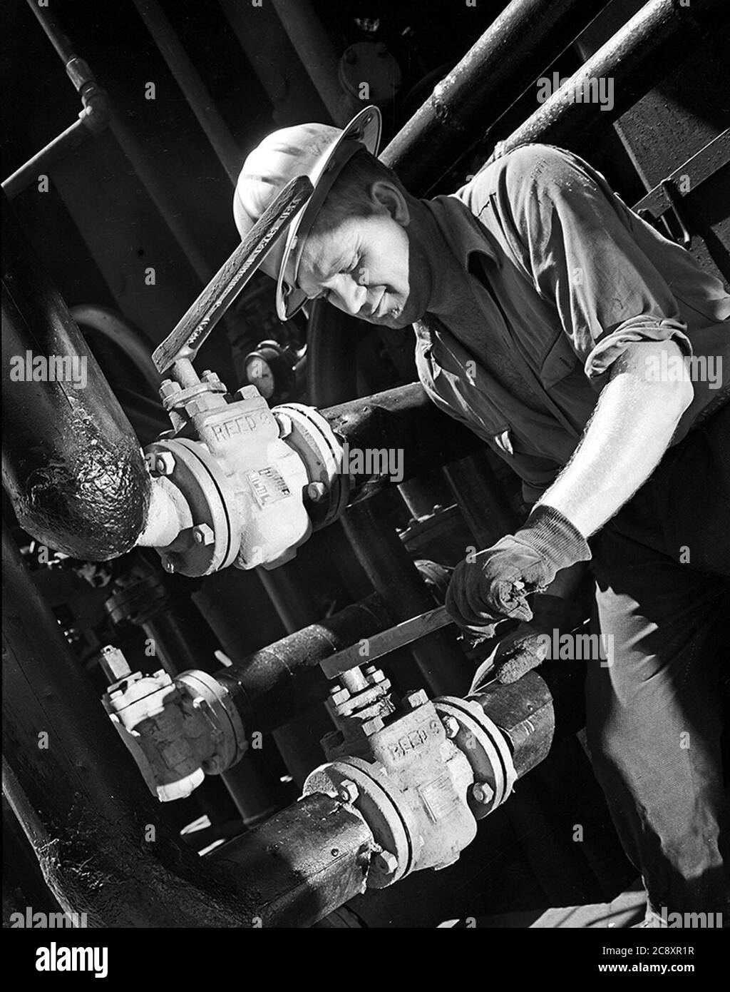 Shell oil Black and White Stock Photos & Images - Alamy