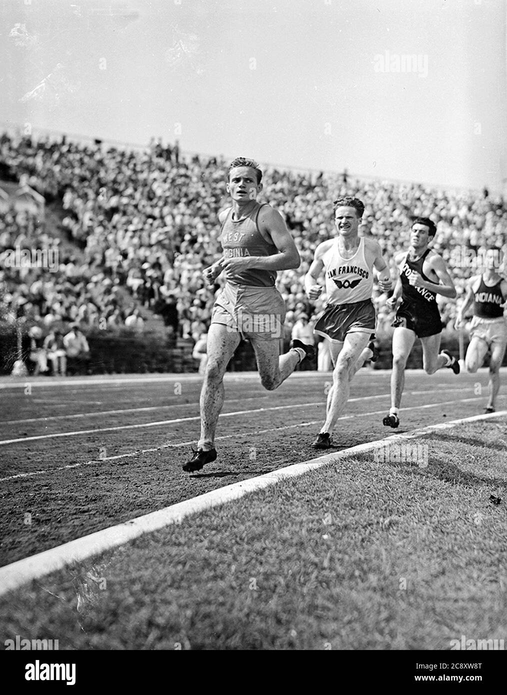 Louis Zamperini 1936 Hi res Stock Photography And Images Alamy louis-zamperini-1936-hi-res-stock-photography-and-images-alamy