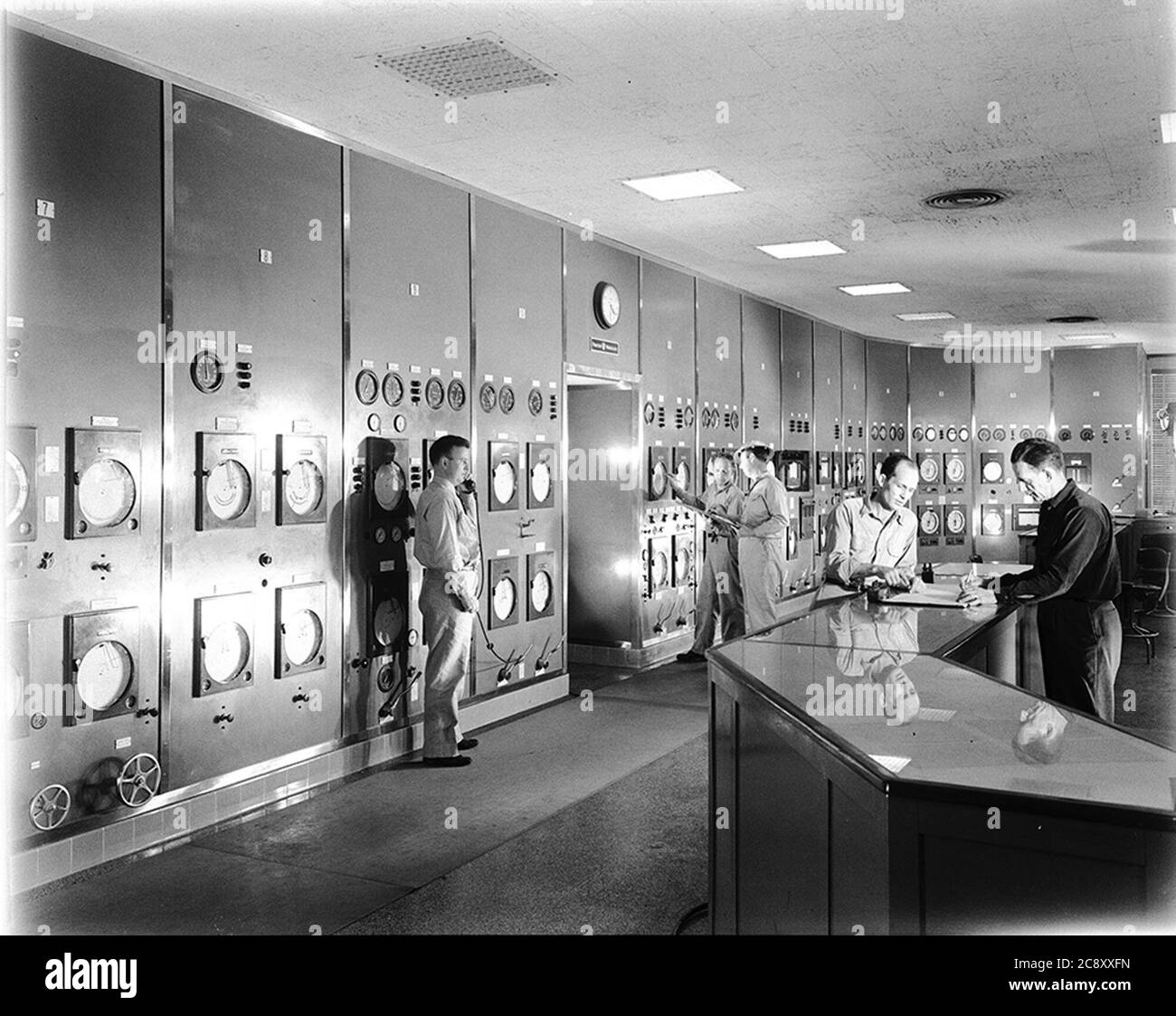 Shell oil Black and White Stock Photos & Images - Alamy