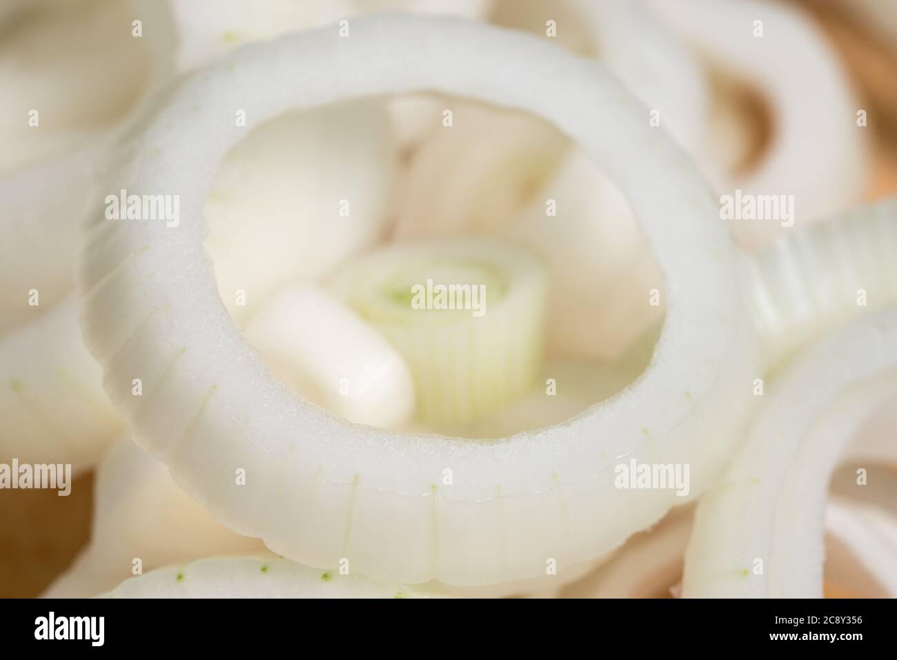 Onion bulb cross section hi-res stock photography and images - Alamy