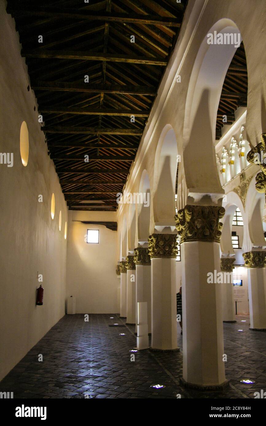 Toledo, Castilla-La Mancha, Spain, Europe. Sinagoga de Santa María la Blanca (lSynagogue of Saint Mary the White), 12th Century. Colonnade. Stock Photo